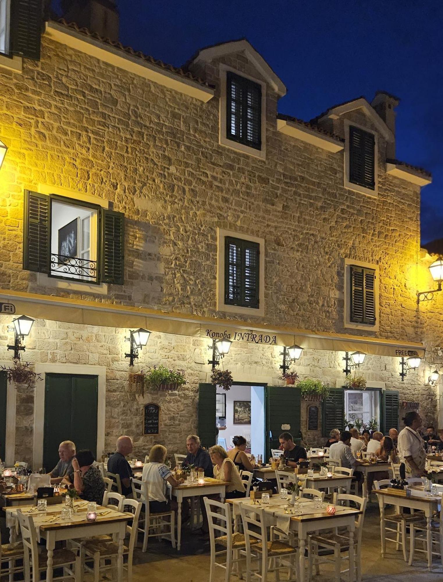 Centar Vodice Apartmani ภายนอก รูปภาพ